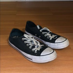 Black Converse size 7